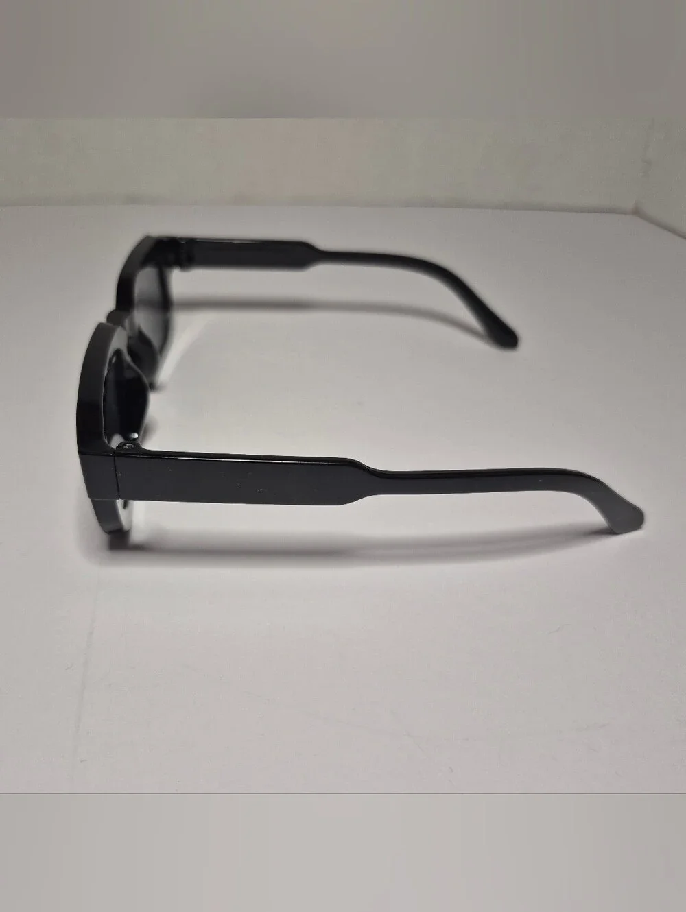 Classic Black Rectangle Sunglasses